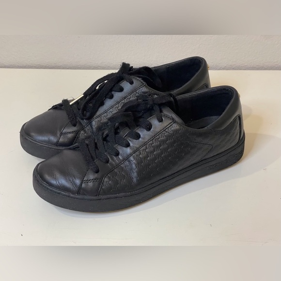MICHAEL Michael Kors Colby Signature Logo‎ Black Leather Sneakers Size 6.5 - Picture 1 of 9